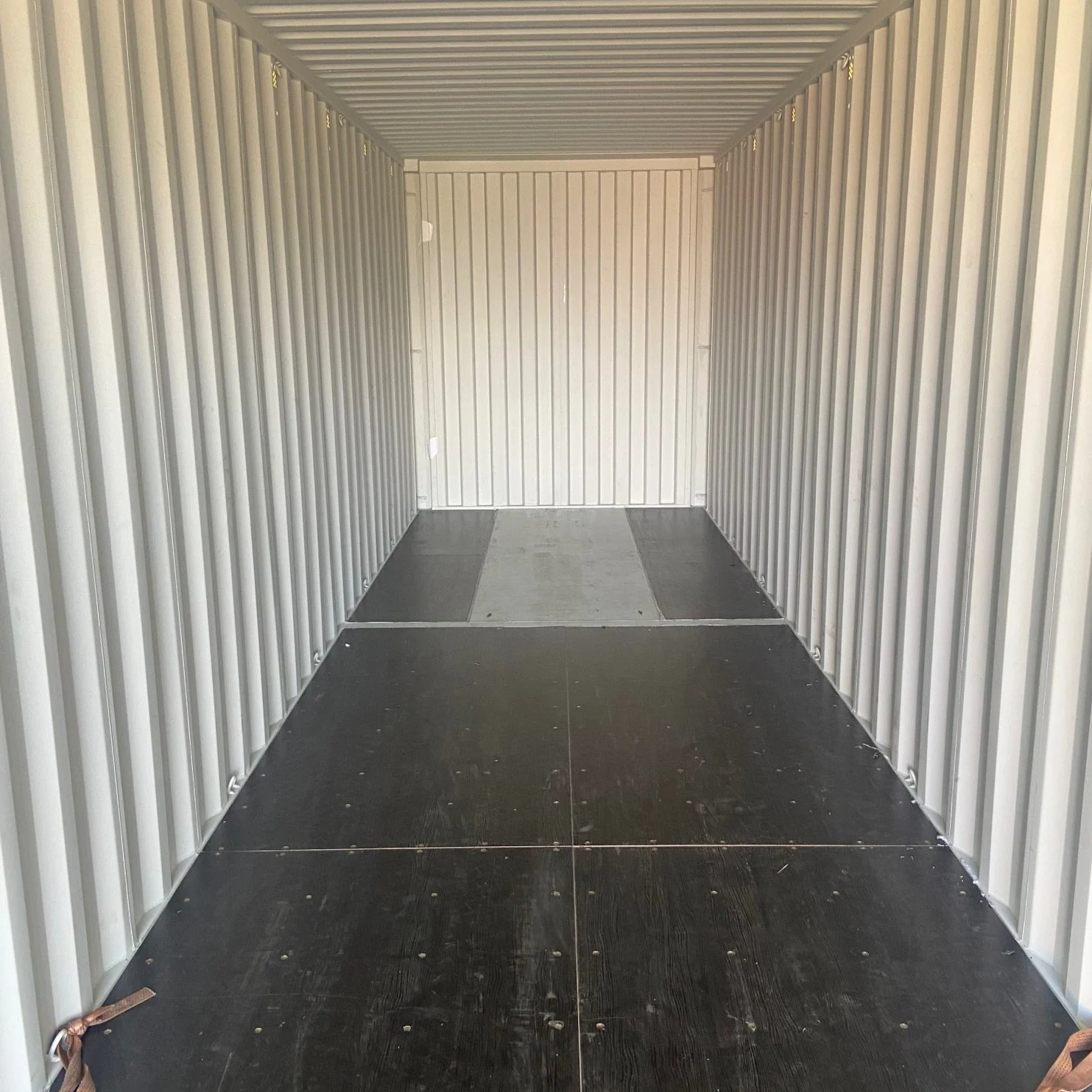 40 foot high cube shipping container